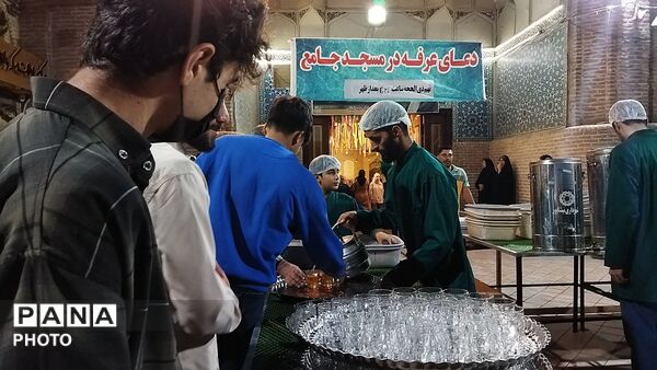 چایخانه فاطمه الزهرا برای هشتاد و هشتمین بار میزبان جانفدایان نیشابور 