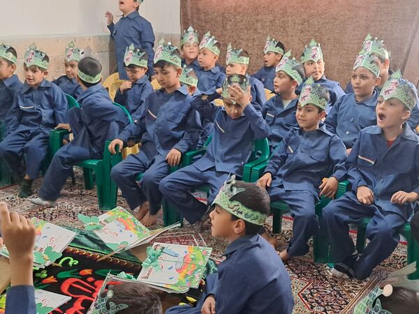 جشن قرآن در دبستان حاج محمد عجب شیر 