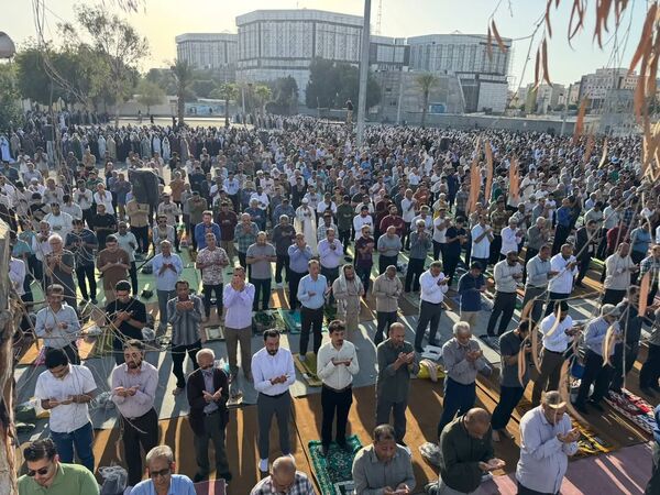 نماز عید سعید فطر در بندرعباس 