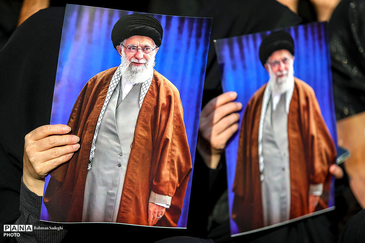 بدرقه رهبر شهید انقلاب اسلامی بیعت با حضرت آیت الله سیدمجتبی حسینی خامنه‌ای است