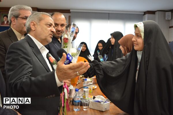 روز خبرنگار با حضور وزیر آموزش و پرورش