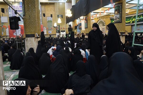 آیین یادبود رهبر شهید انقلاب اسلامی در مسجد جامع شهرستان قرچک