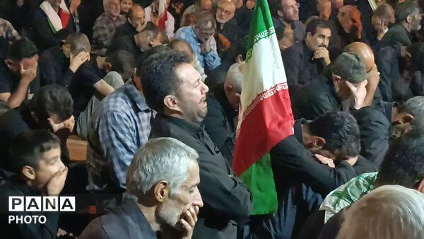 دل ها با یاد حسین در پیشگاه امام زمان(عج)