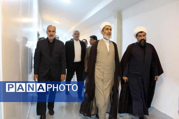 بازدید معاون قوه قضاییه و استاندار مازندران از ناحیه صنعتی گلوگاه 