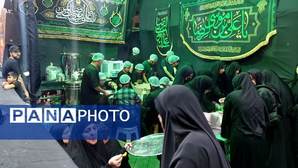 حال و هوای خیابان های اطراف حرم رضوی