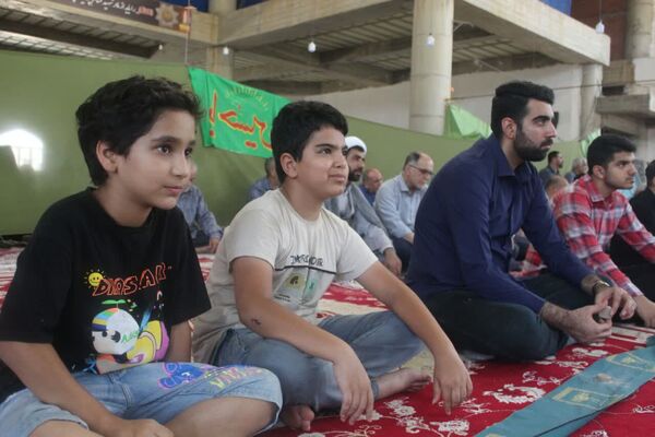 اقامه نماز جمعه‌ در گلوگاه 