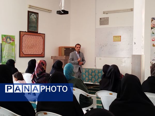 برگزاری کارگاه آموزش خانواده در کاشمر