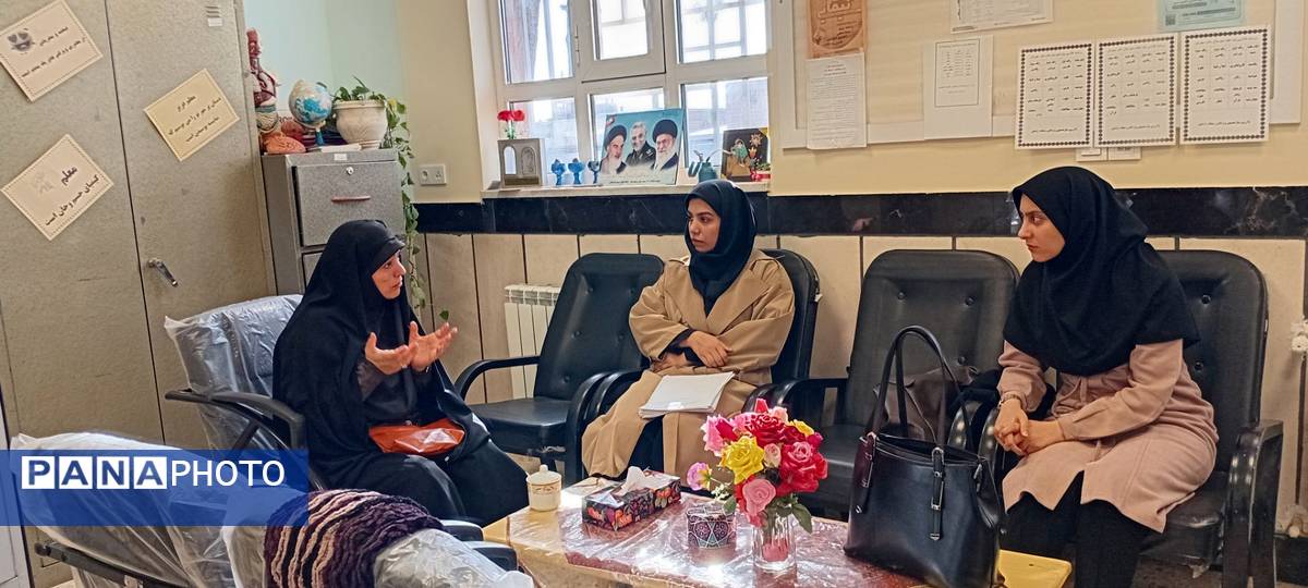 بازدید مسئولین آموزش و پرورش خلیل آباد از حوزه امتحانی دبیرستان مادرمهربان نقاب