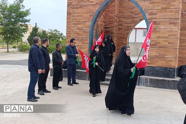 اعزام دانش‌آموزان و دانشجویان بجنوردی به مشهد برای حضور در آیین تشییع پیکر رهبر شهید
