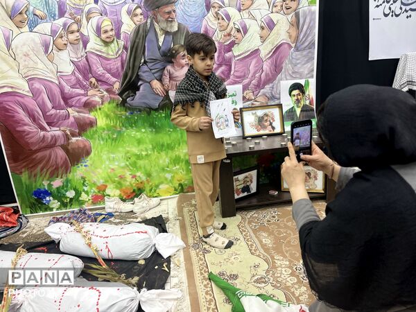 نمایشگاه یادبود شهدای دانش‌آموز میناب
