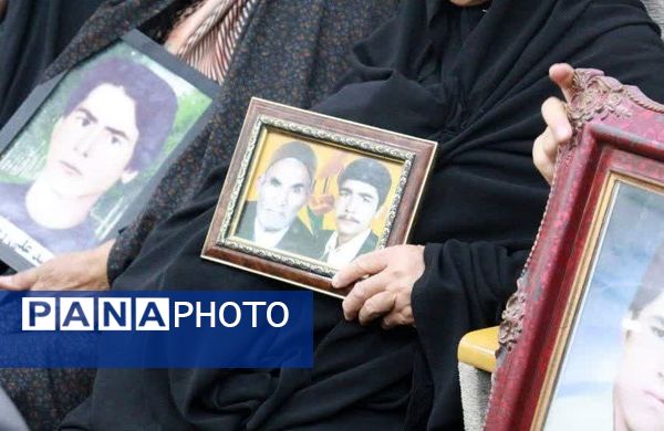 همایش مادران پرچم دار در شهرستان خلیل‌آباد 