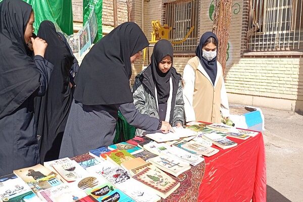  جشن نیمه شعبان در آموزشگاه شهید مجید دهنوی نیشابور 