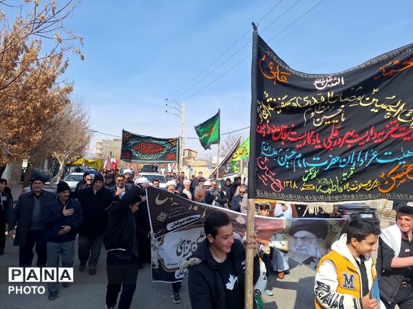 ملت بیدار و آگاه صوفیان در سوگ رهبر شهید 