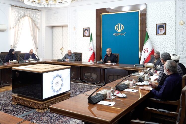 تاکید رئیس جمهور بر نقش بی بدیل مردم در ساخت آینده نظام تعلیم و تربیت