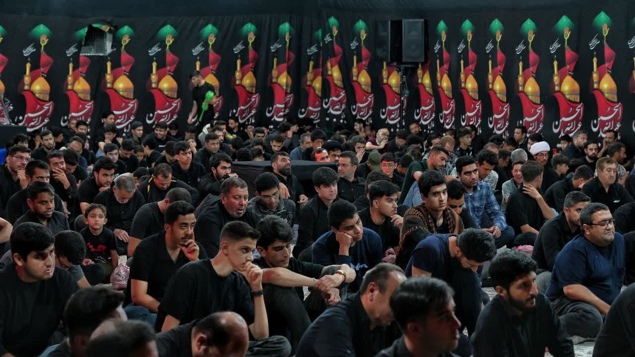عزاداری شب های محرم در هیات حسین جان بجنورد 
