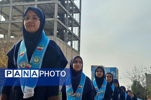 جلوه‌هایی از سرود همگانی مدرسه نمونه‌دولتی تمام ساحتی ارشاد قرچک