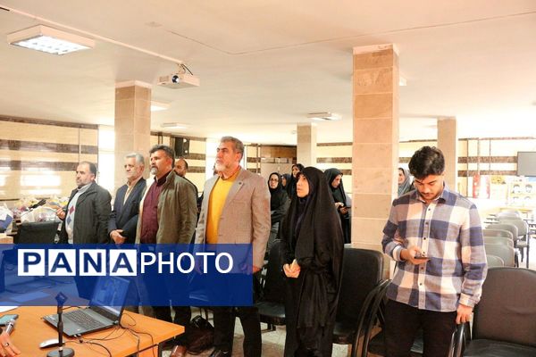 کاروان فجر در مدارس؛ از توزیع تجهیزات ورزشی تا بسته‌های بهداشتی با حضور مدیر آموزش‌و‌پرورش