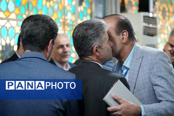 دیدار نوروزی مدیرکل آموزش و پرورش اصفهان با مدیران نواحی و مناطق استان
