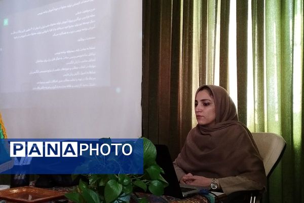 برگزاری مینی دوره هوش مصنوعی در دبیرستان حکمت بهارستان‌دو