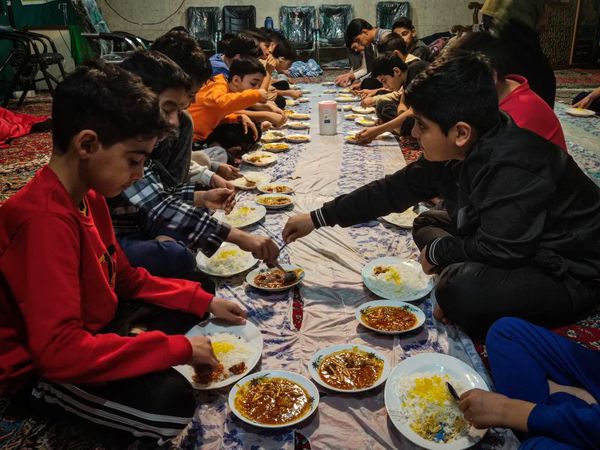 از هیاهوی دنیا تا خلوت بندگی در رباط سنگ