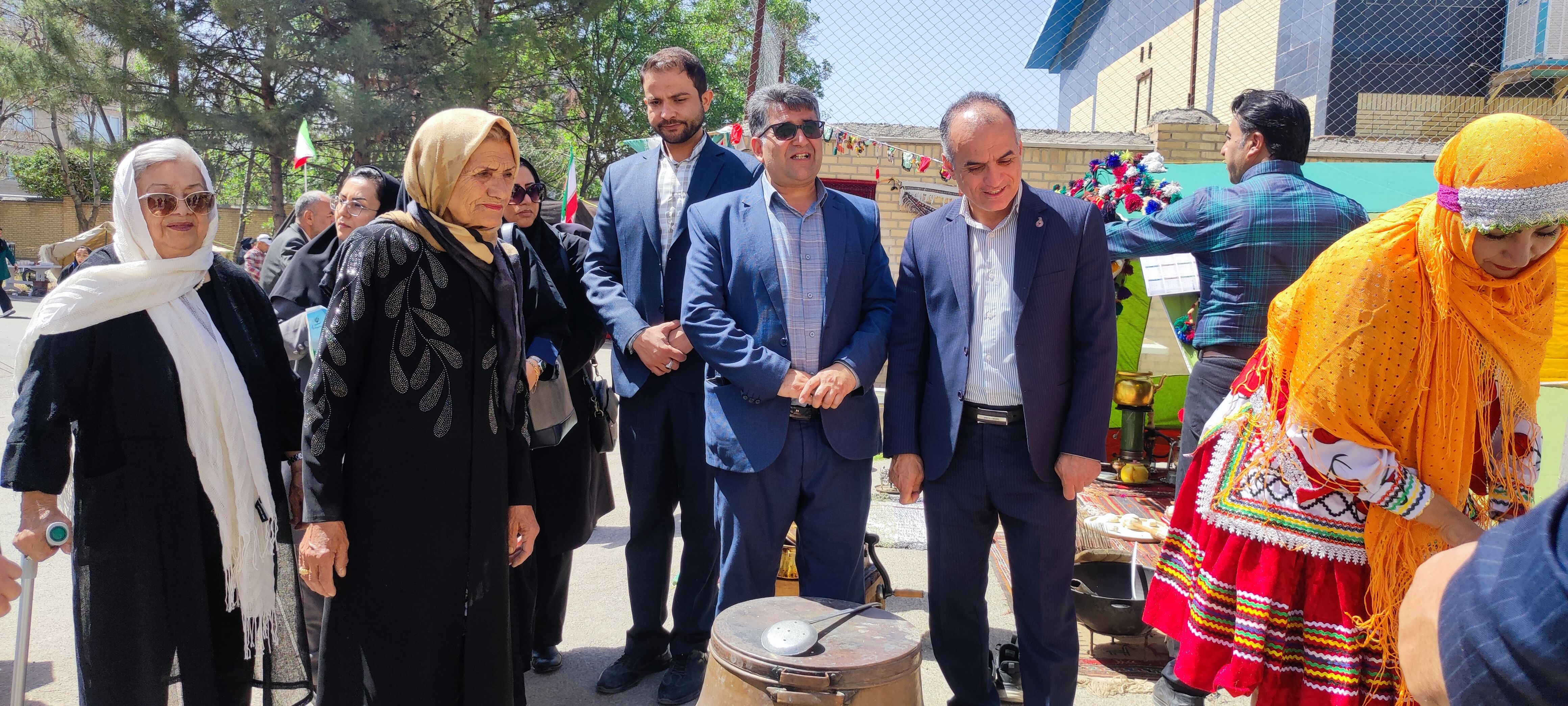جشنواره هویت ملی کودکان در محل سالن ۱۳ آبان شیروان