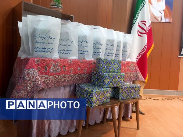 اختتامیه جشنواره سفیران سلامت،یاریگران زندگی ونوجوان سالم دردبیرستان دوره اول آرمینه مصلی نژاد