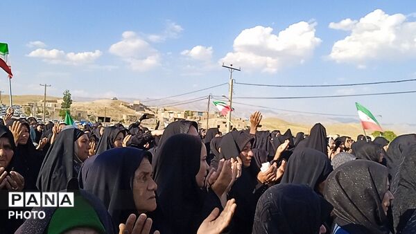 تشییع و تدفین شهید مصطفی حسینی در روستای سید آباد 