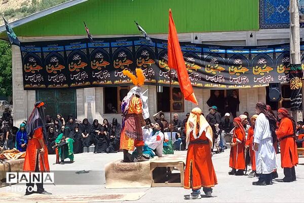 حضور فرماندار و مسئولان فیروزکوه در آیین‌های عاشورایی روستاهای لزور و وشتان