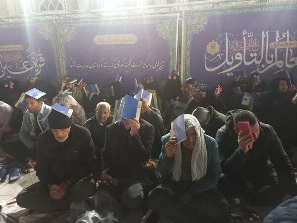 ساعاتی در آغوش پروردگار در حرم مطهر رضوی
