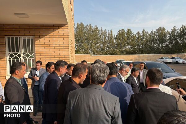 آیین بهره‌برداری از مدرسه شهید حیدر جلیلوند در ملارد 