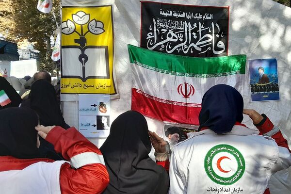 حضور پرشور دختران و پسران شهریار در روز استکبار ستیزی