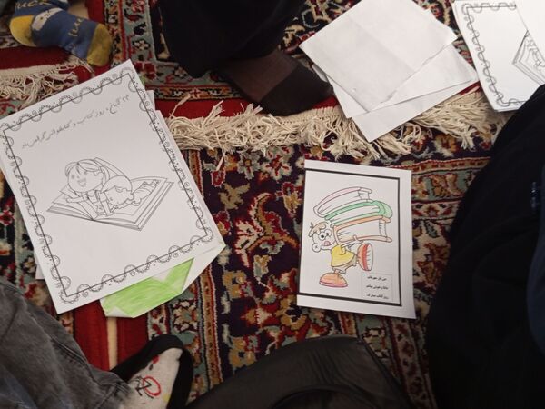 برپایی غرفه کودک در حاشیه نماز جمعه شهرستان کاشمر