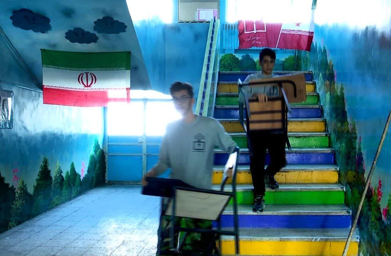 دانش‌آموزان بسیجی تبریز مدرسه‌ای را رنگ‌آمیزی و بهسازی کردند