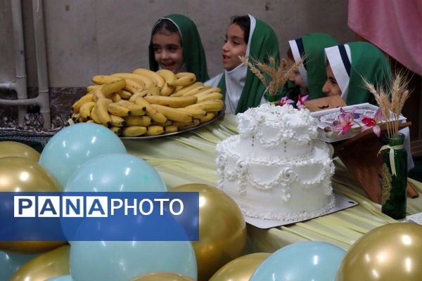 گرامیداشت ولادت بانوی دو عالم در اداره آموزش و پرورش ناحیه یک شهرری