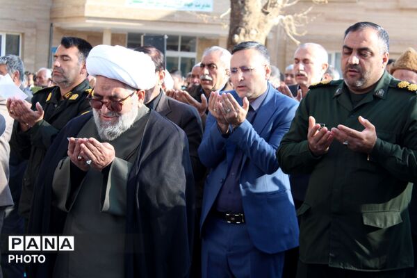 نماز عید سعید فطر در باغ ملی شهرستان سملقان