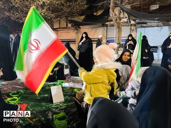 مردم کرج کاروان خونخواهی امام شهید را برپاکردند