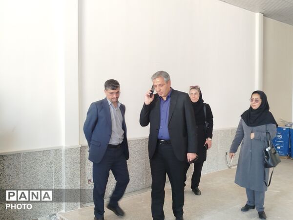 بازدید فرماندار شهرستان کاشمر از پست برق شهرک صنعتی جدید 