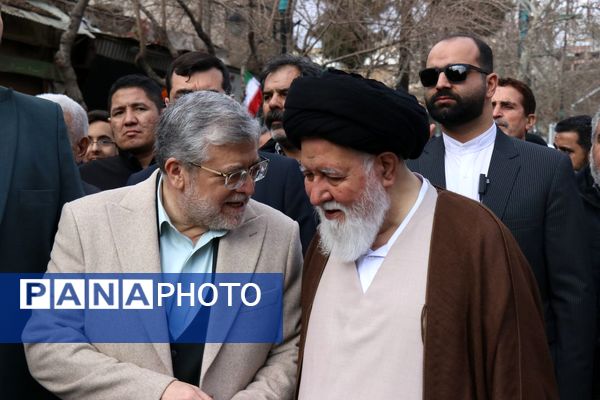 اجتماع عظیم منتظران ظهور در میدان شهدا مشهد