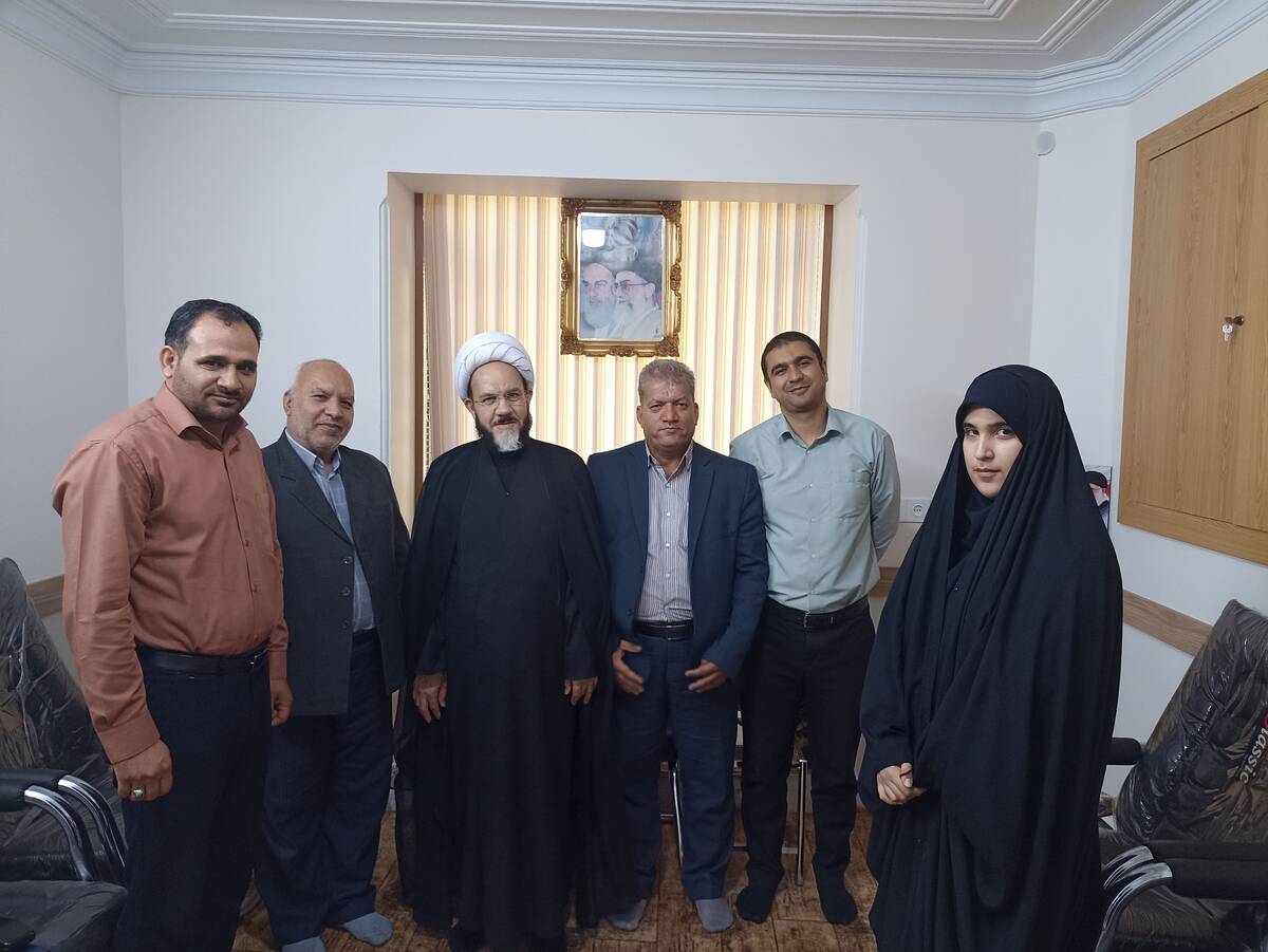 دیدار خبرنگاران شهرستان خلیل‌آباد با امام جمعه شهرستان به‌مناسبت روز خبرنگار