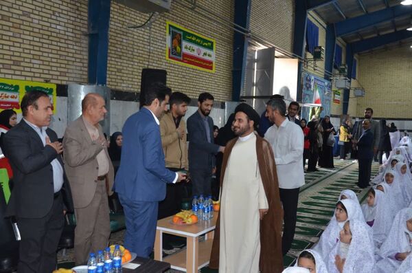 جشن تکلیف دانش‌آموزن دختر در گچساران