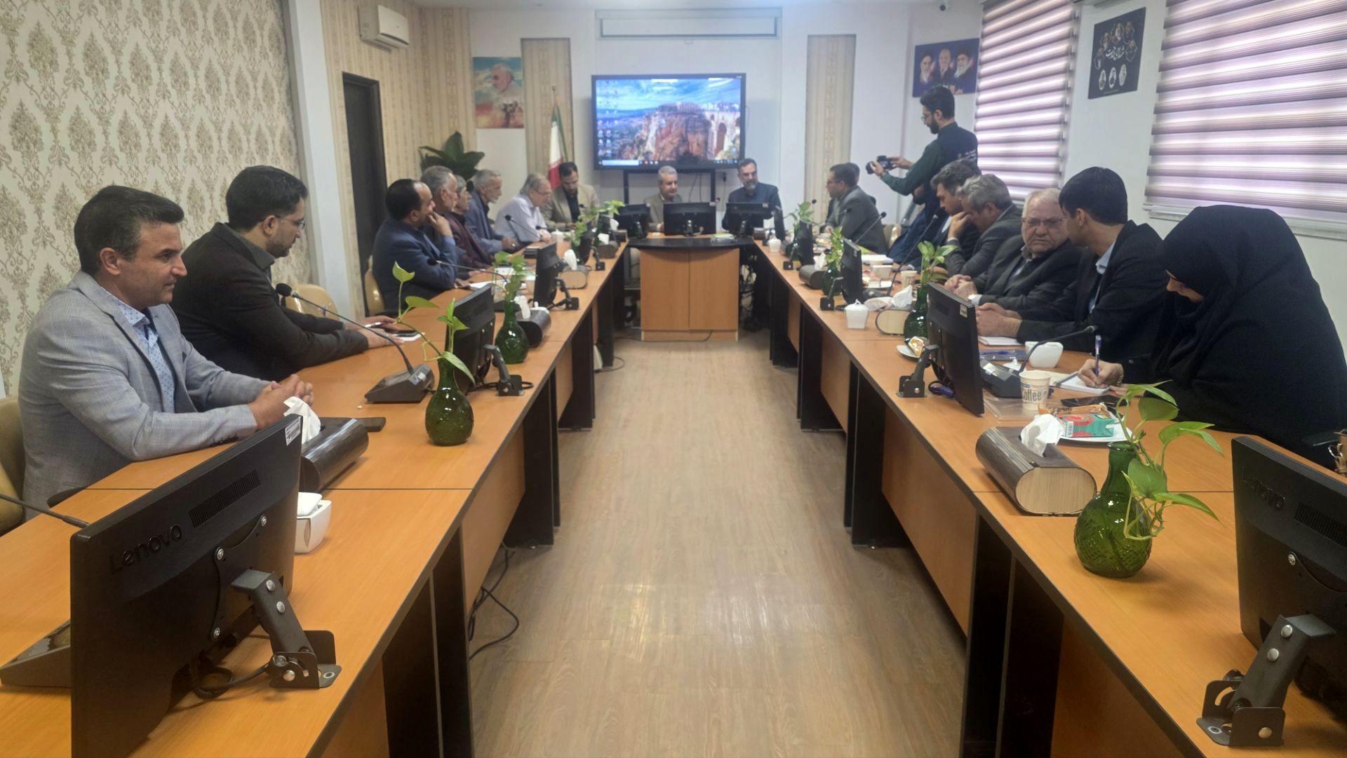 جلسه هماهنگی برگزاری موکب های دهه آخر صفر در ناحیه 6 مشهد