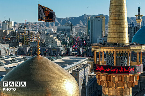 تشییع پیکر رهبر شهید انقلاب در مشهد مقدس-۱
