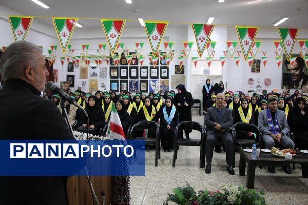 همایش «یاوران انقلاب» پیشتازان هنرستان شهریار تبریز