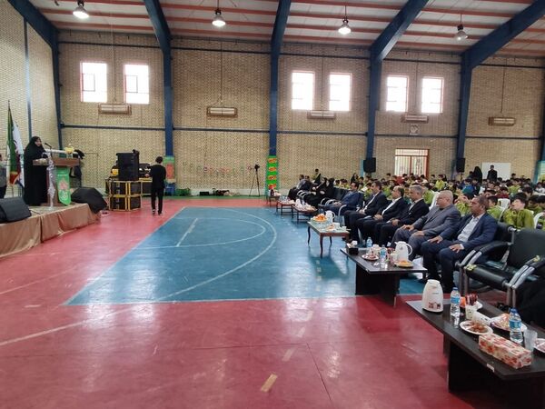 جشن گلریزان در دبستان شهدای بسیج بوشهر