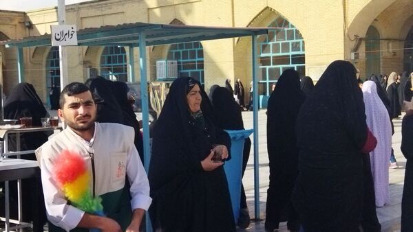 گذری بر فعالیت چایخانه مسجد جامع در سومین جمعه آذر ماه 
