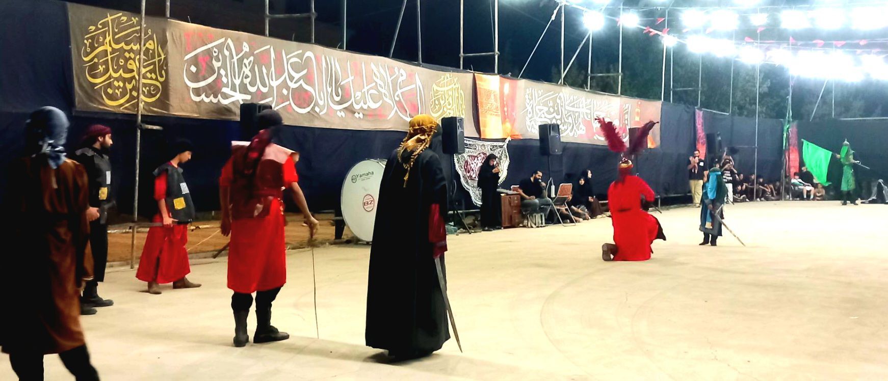 شهر جدید هشتگرد در سوگ هیئت عاشقان حسین (ع) 
