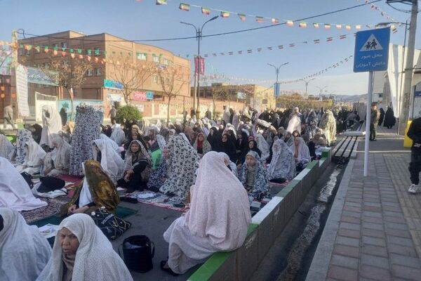 اقامه نماز عید فطر در قیامدشت ناحیه یک ری