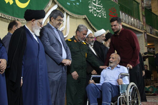 تجلیل از پیر غلامان حسینی در آیین نخل عاشقی ۲
