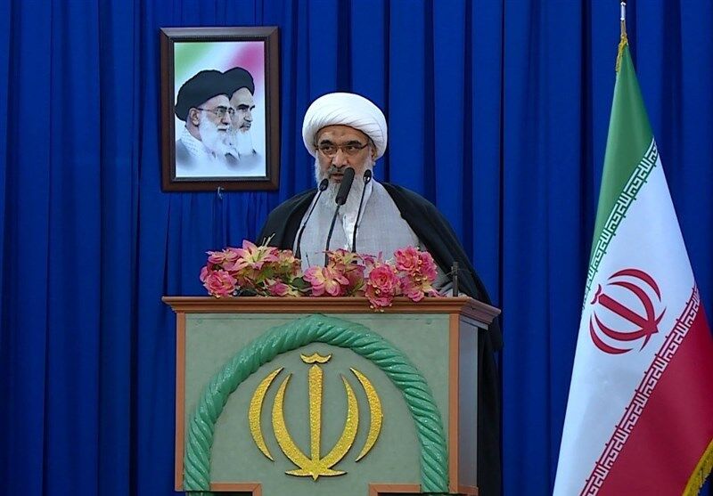 با تمام وجود از فلسطین حمایت می‌کنیم