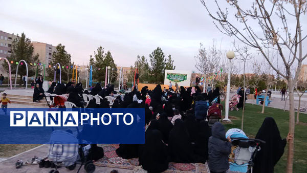 محفل جزء‌خوانی قرآن کریم در بوستان‌های قم